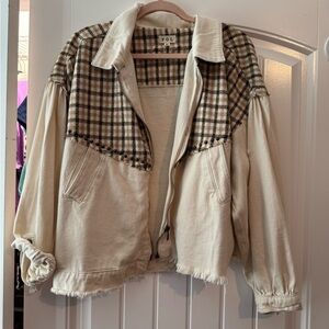 POL Women's Tan and Brown Plaid Utility Jacket